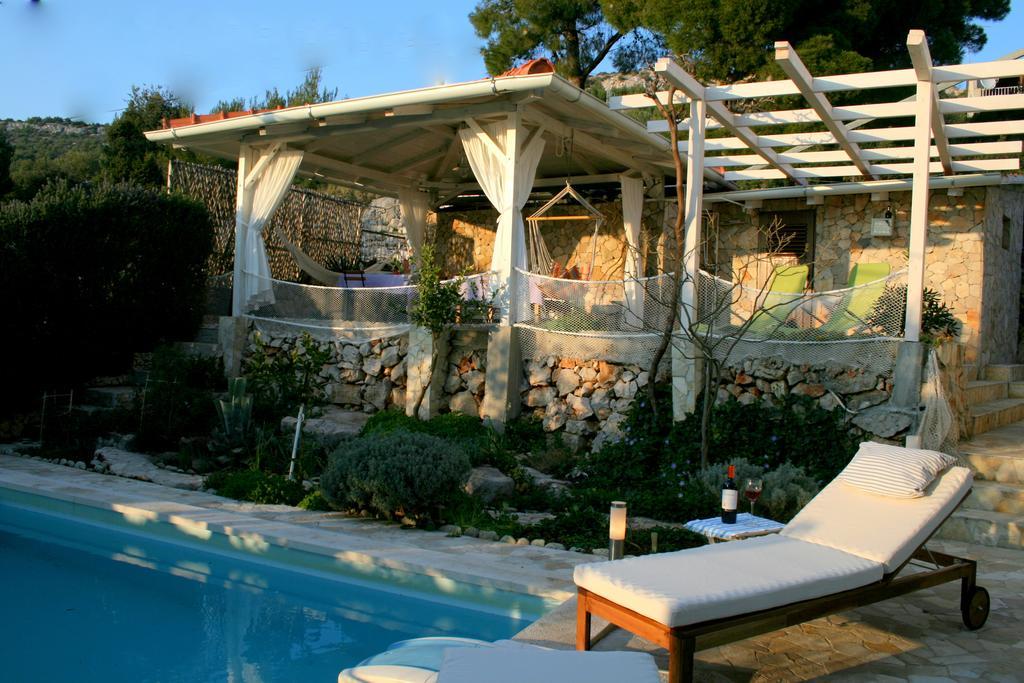 Apartments Mediterraneo Kaprije Kültér fotó