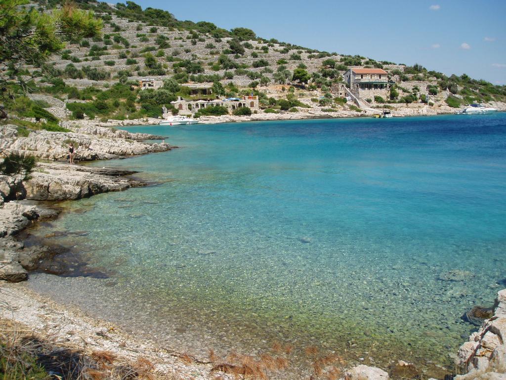 Apartments Mediterraneo Kaprije Kültér fotó