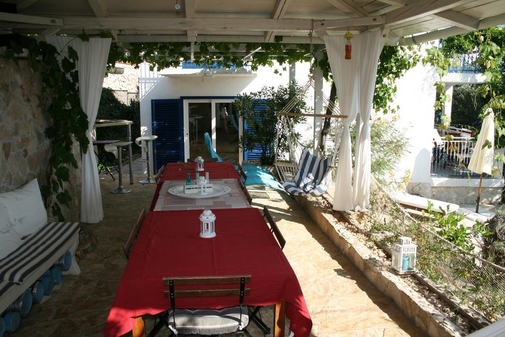 Apartments Mediterraneo Kaprije Kültér fotó