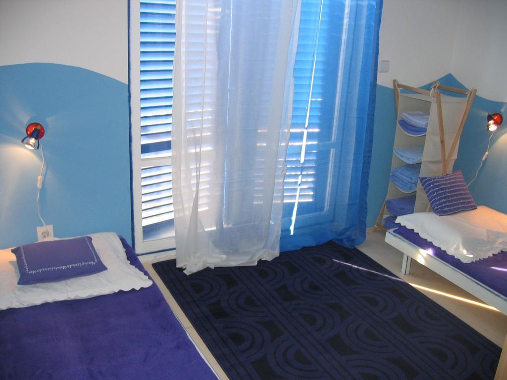 Apartments Mediterraneo Kaprije Kültér fotó
